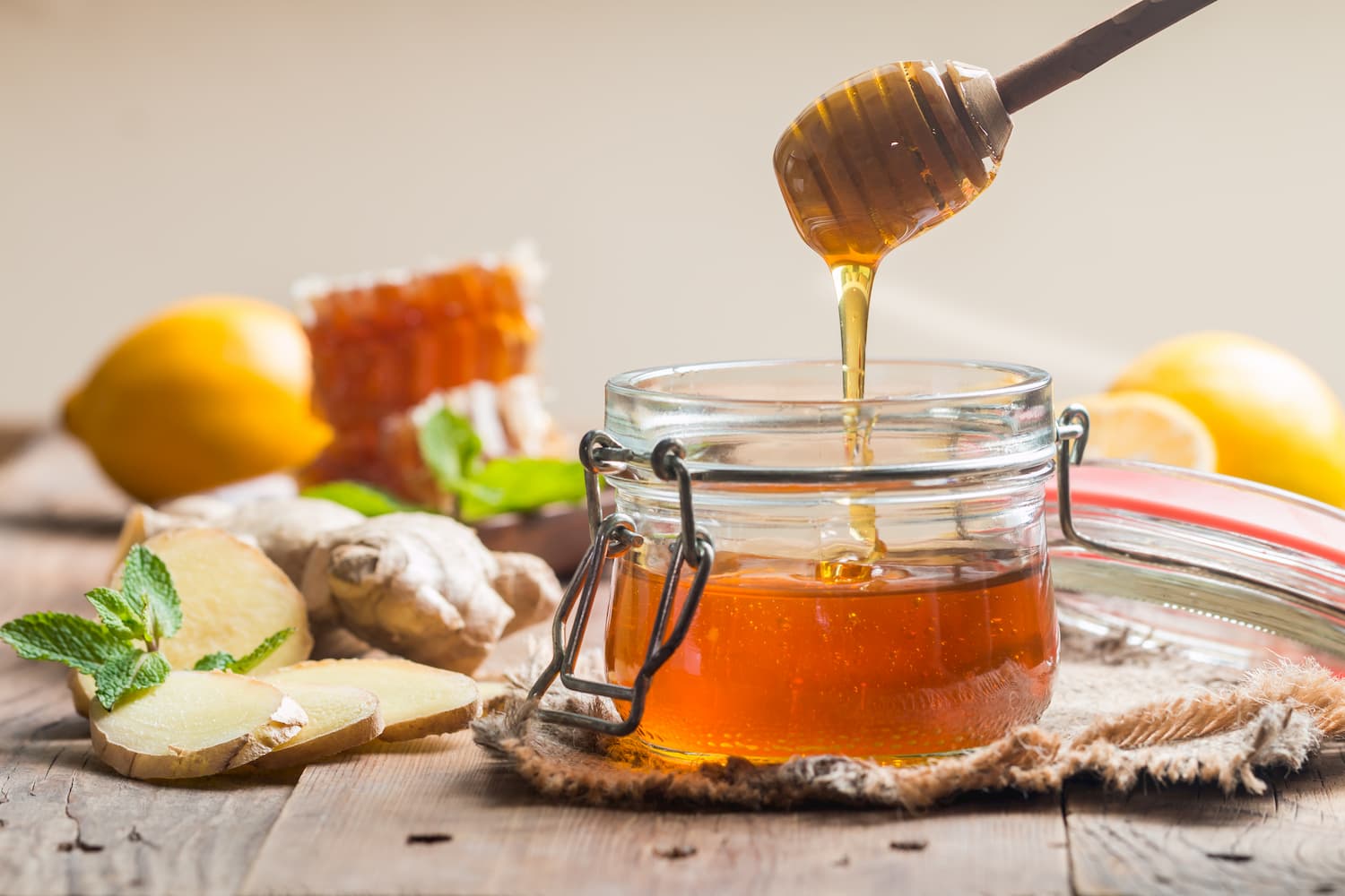 Tout connaître du miel, ce nectar divin